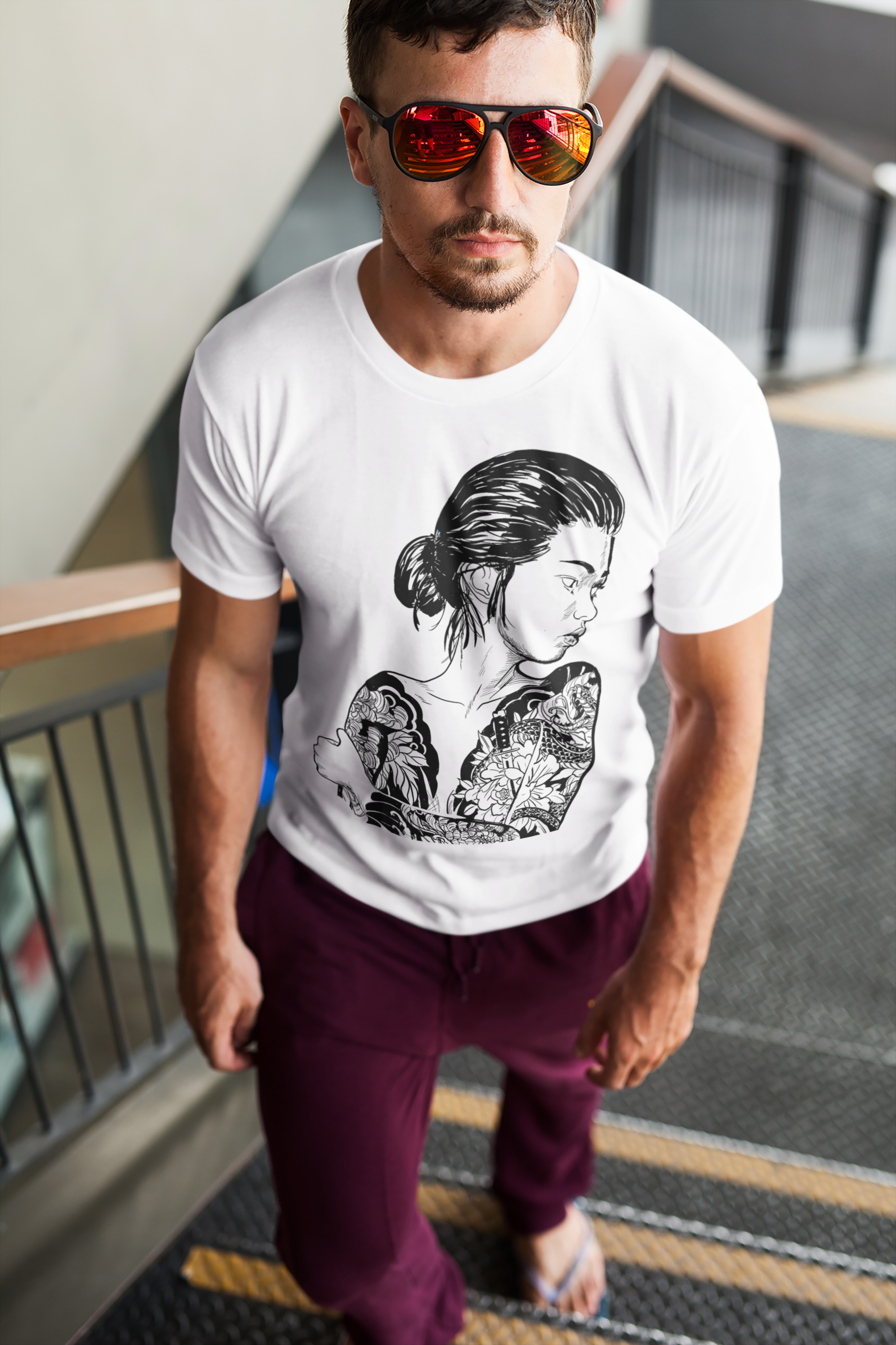 Yakuza Girl - Unisex t-shirt - Alves Art Studio 