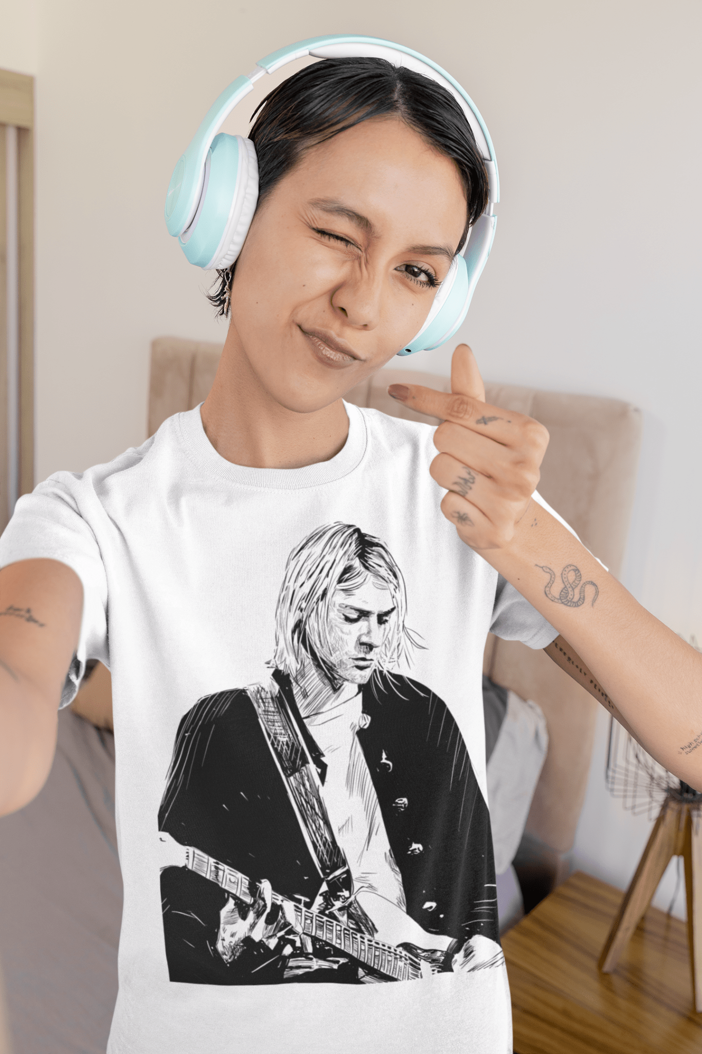 Cobain - Unisex t-shirt - Alves Art Studio