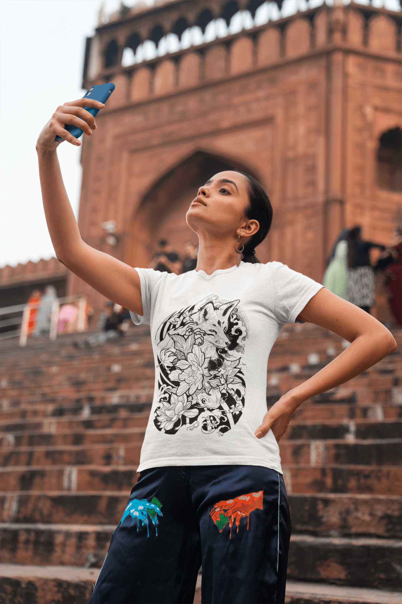 In various everyday scenarios, the Fox Tattoo Unisex Tee takes center stage—whether during city escapades.