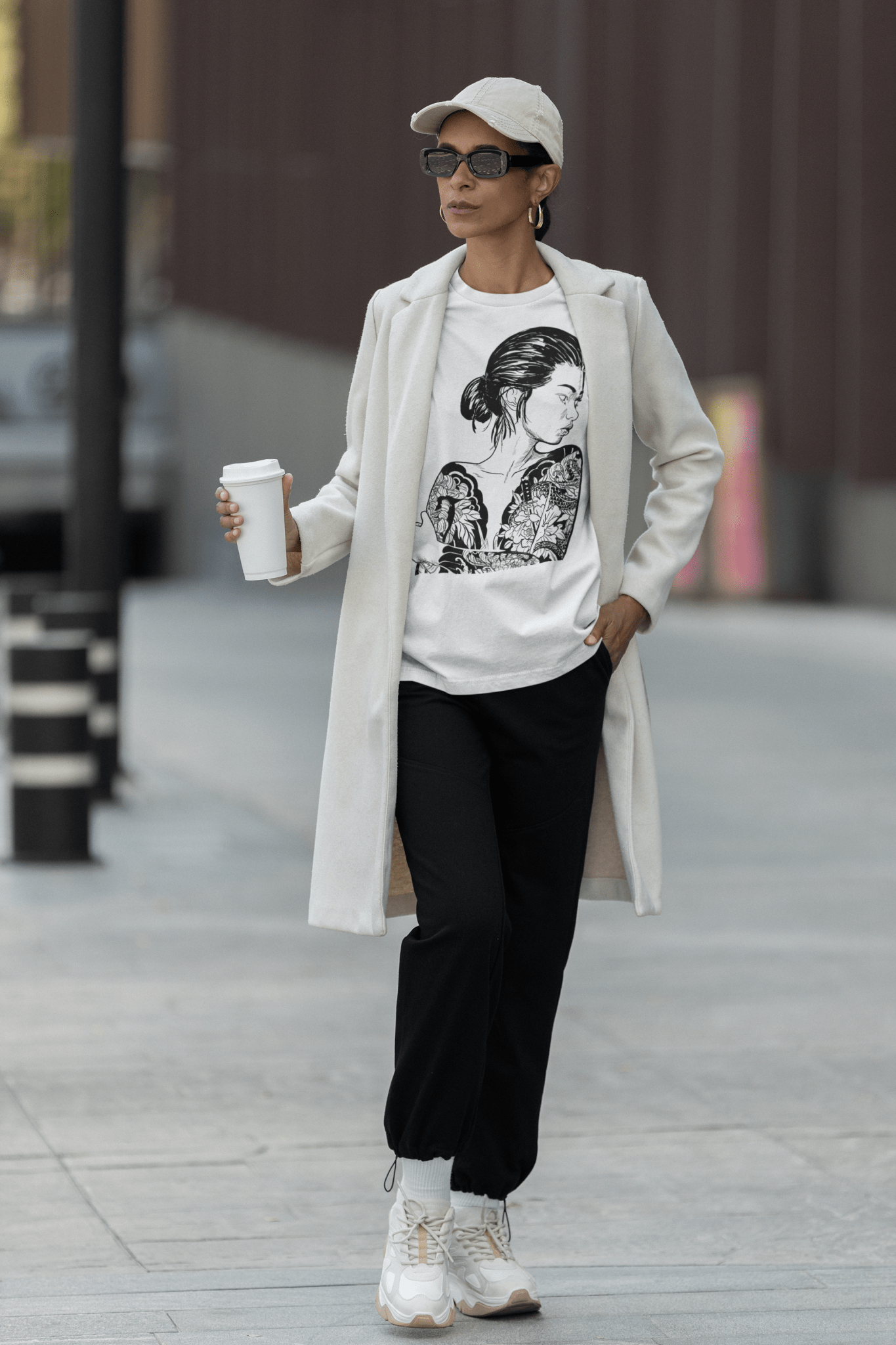 Yakuza Girl - Unisex t-shirt - Alves Art Studio